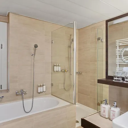 Hotel Chateau D'ouchy 4*