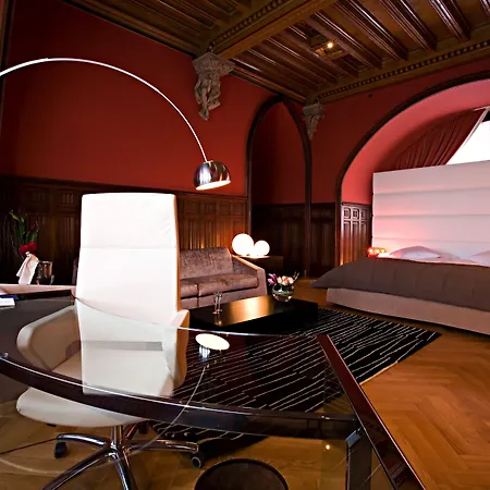 Chateau D'ouchy Hotel 4*