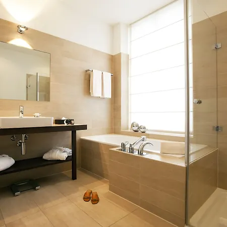 Hotel Chateau D'ouchy 4*