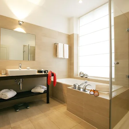 Hotel Chateau D'ouchy 4*