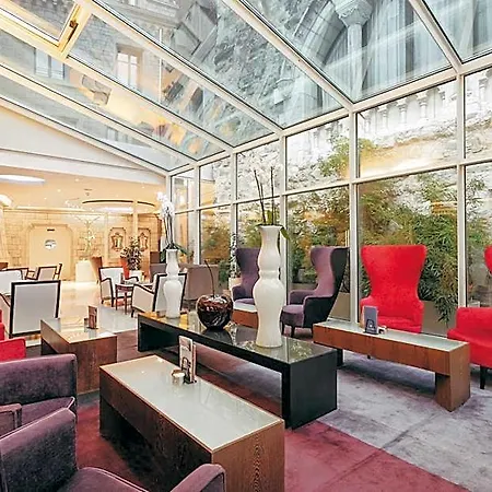 מלון Chateau D'ouchy 4*