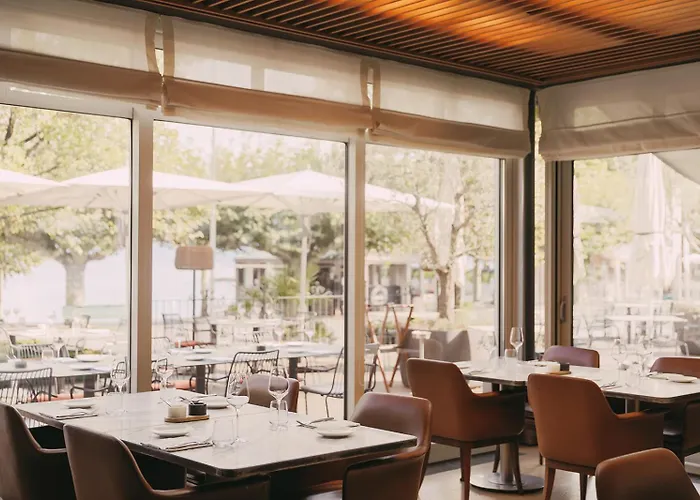 德奥奇城堡酒店